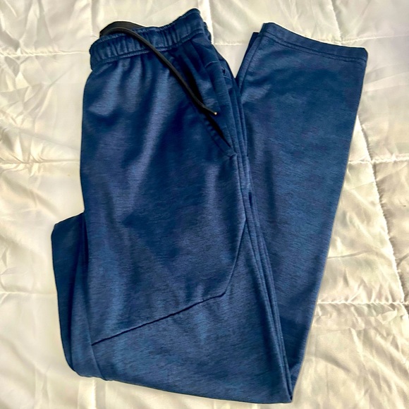 TECH FLEECE SWEATPANTS - Picture 7 of 7